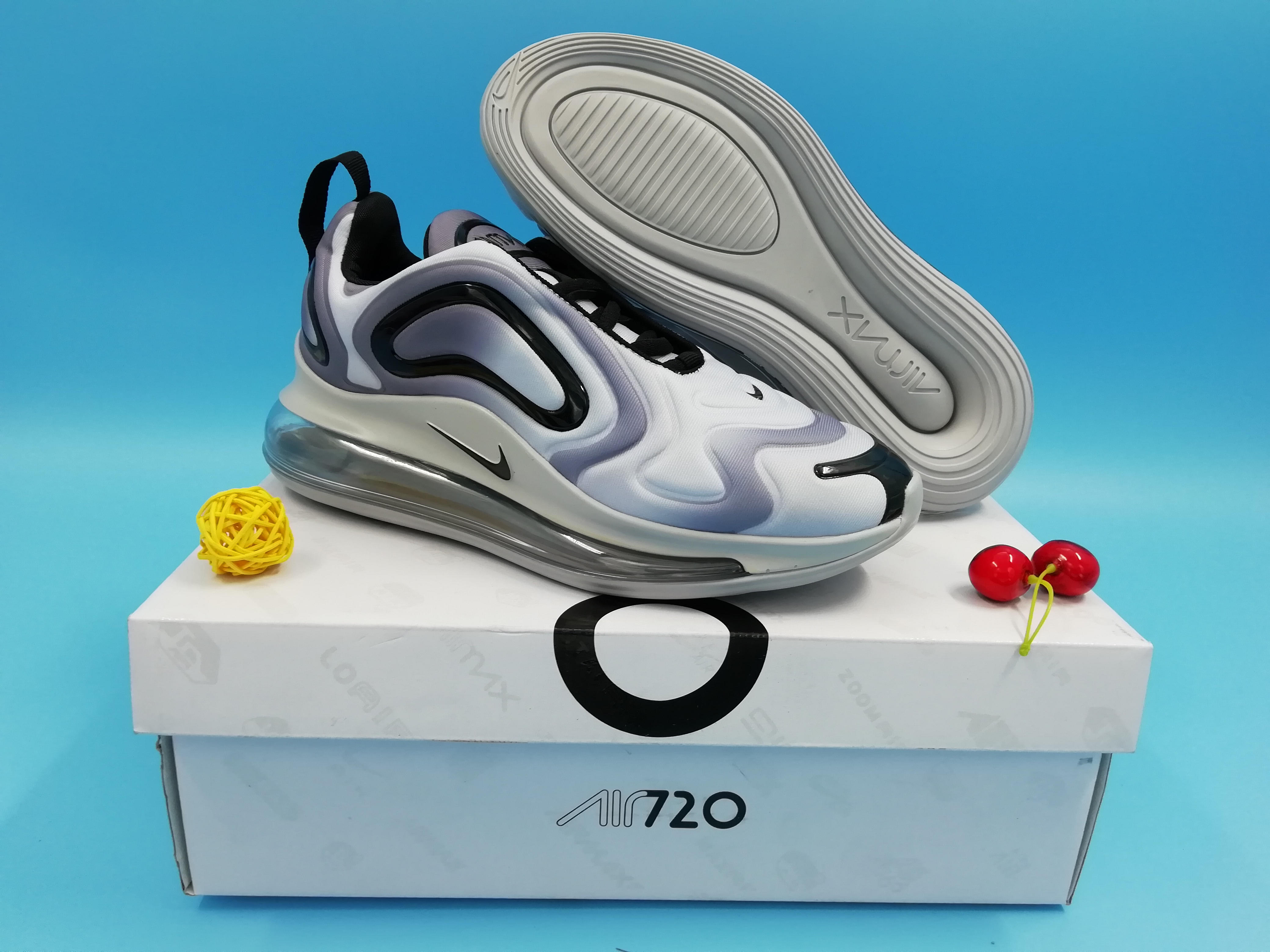 Nike Air Max 720 Differentiation White Silver Black Shoes